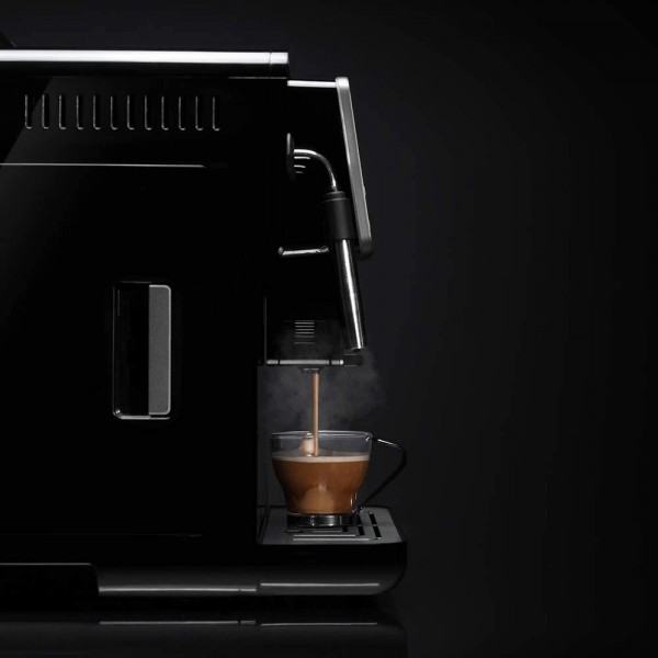 Cecotec Machine à café megatomatique PowerMatic-ccino 6000 Serie Nera 19 Bars 1-2 cafés Système de réchauffage rapide Écran LCD Réservoir de café 250 g Moulin intégré 1350 W - B07YMTM4LKT